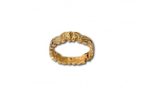 К-242.      <br>    Ring. <br> 750 gold.