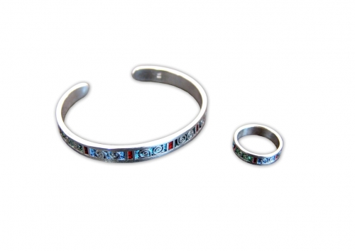 A-19.     <br>                              Kit. <br> 925 silver. Enamel.