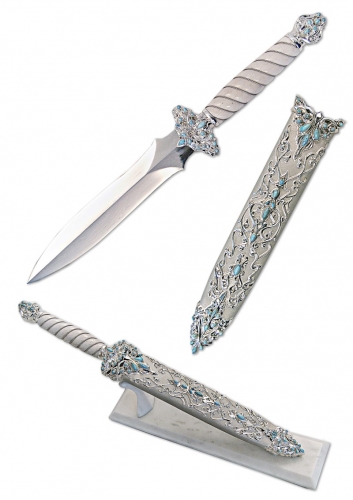 s-181. <br>  Akinak «Shah». <br>  925 silver. 491 grams. Natural Turquoise and Damascus steel.