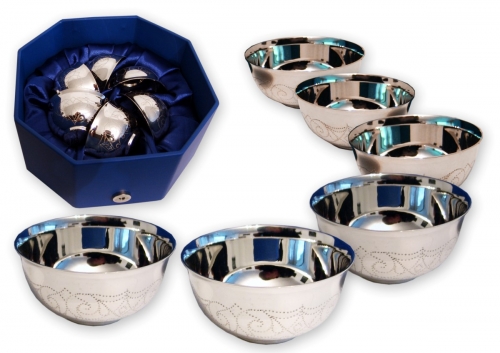 s-318.     <br>                        Bowls. <br>  925 silver. 379 grams.