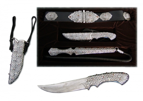 s-249.	<br>  Khan's belt, knife, whip. <br>  925 silver. 1302 grams. Natural Carnelian. Chrysoprase. Leather and  Damascus steel.