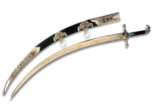 s-211. <br>  Kazakh saber. <br> 925 silver. 664 grams. Inlay silver 999 test - 22 grams. Natural Chrysoprase.  Carnelian. Eye of the Tiger. Ebony and Damascus steel.
