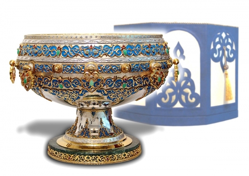 s-7.   <br>        Tai cauldron «Turkestan». <br>   925 silver. 2826 grams. Gilding. Enamel. Natural Chrysoprase.               Carnelian. Jasper. FIAN. Height 21cm.